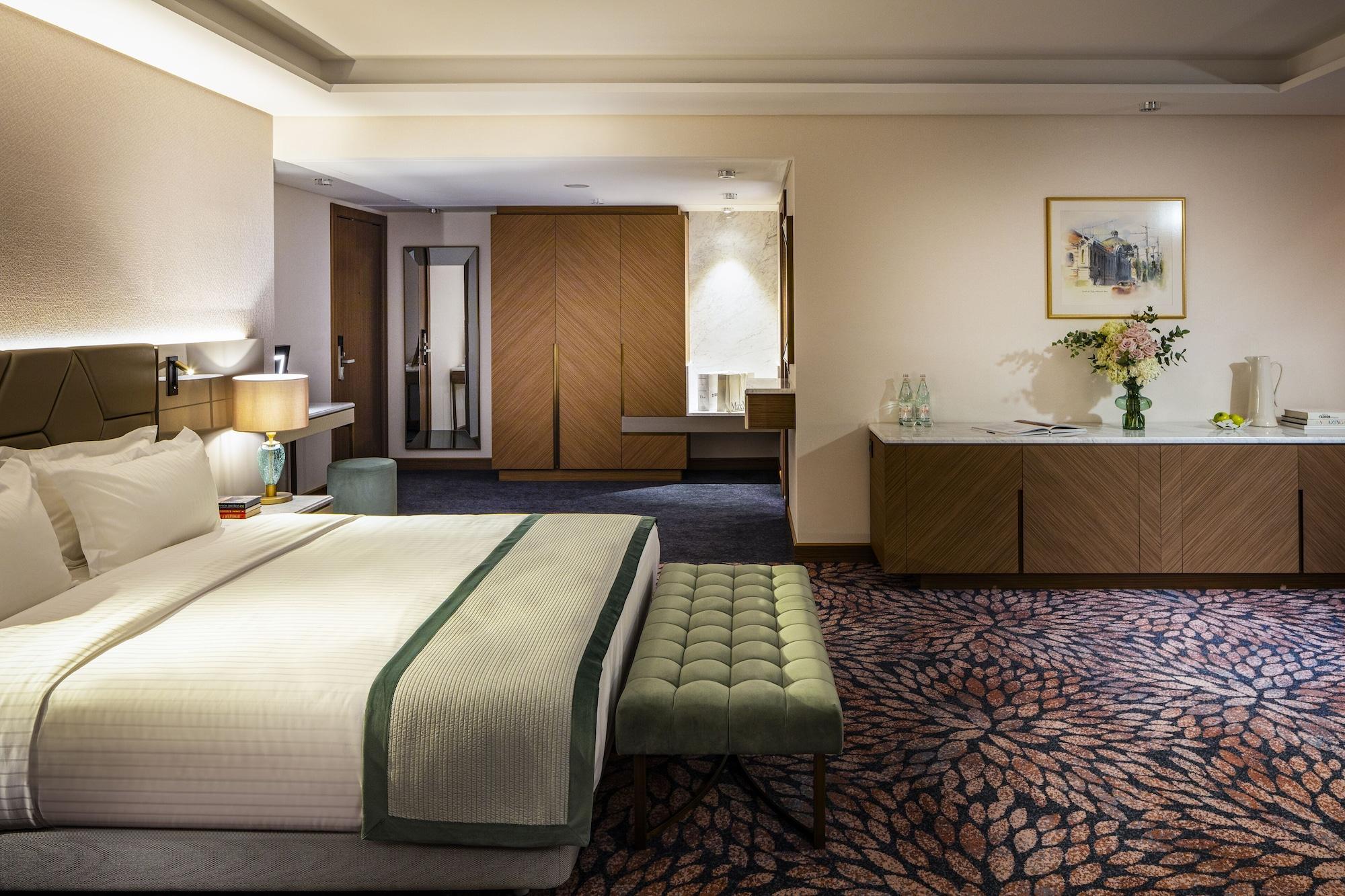 Grand Hotel Millennium 소피아 외부 사진 A suite at the hotel
