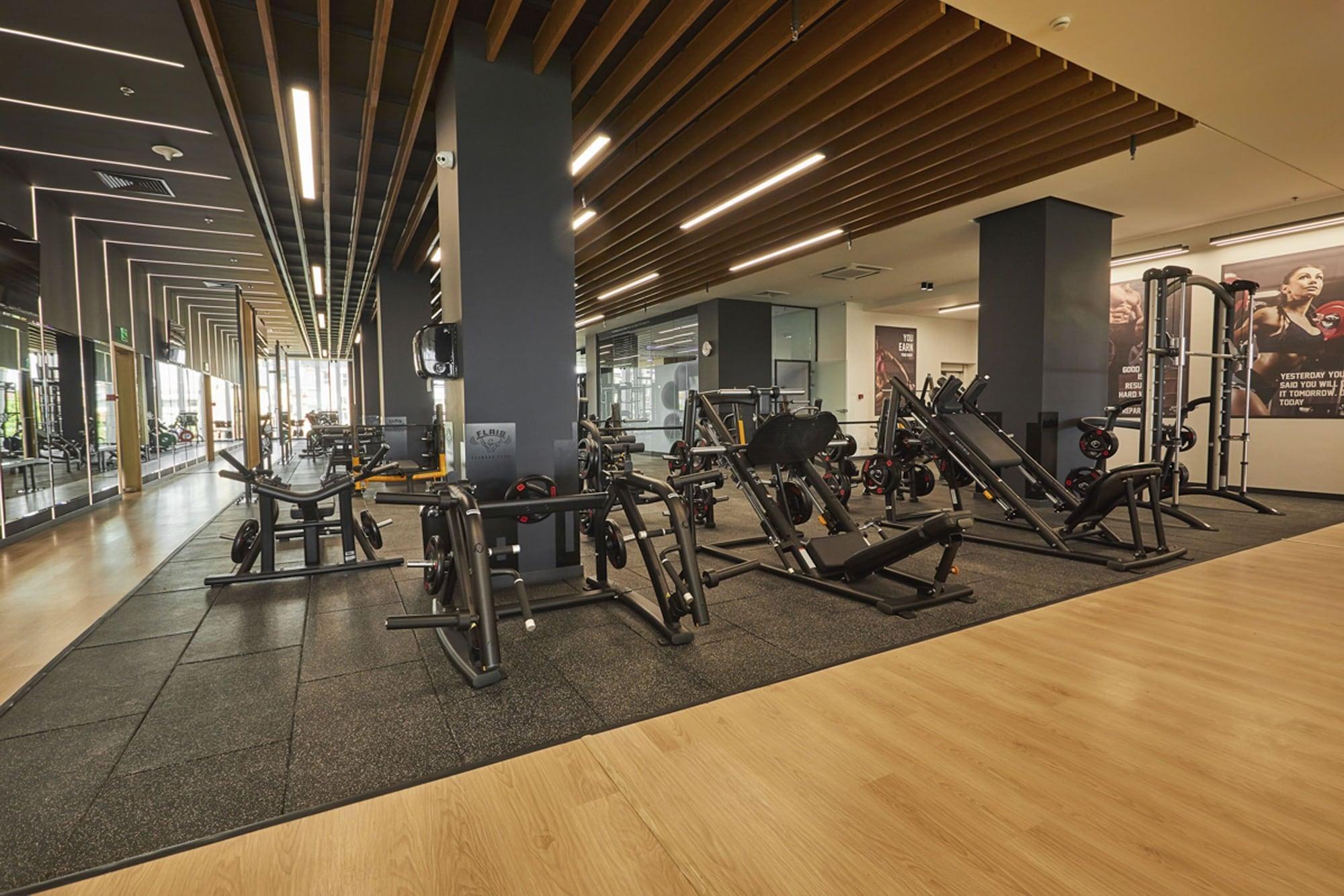 Grand Hotel Millennium 소피아 외부 사진 The gym at the 1000m² Sports and Wellness Centre