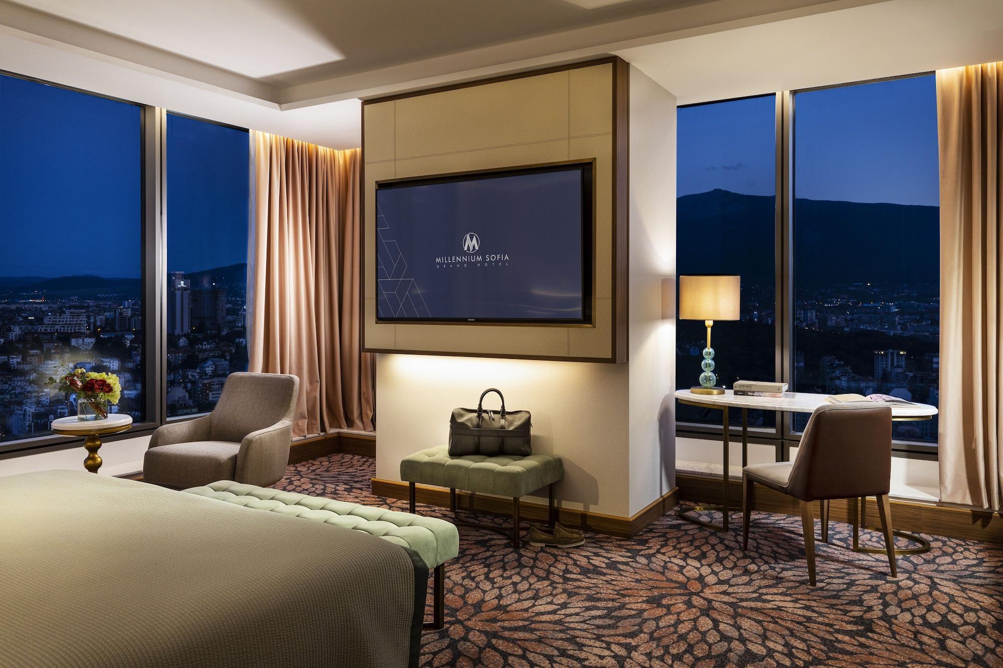 Grand Hotel Millennium 소피아 외부 사진 A suite at the hotel