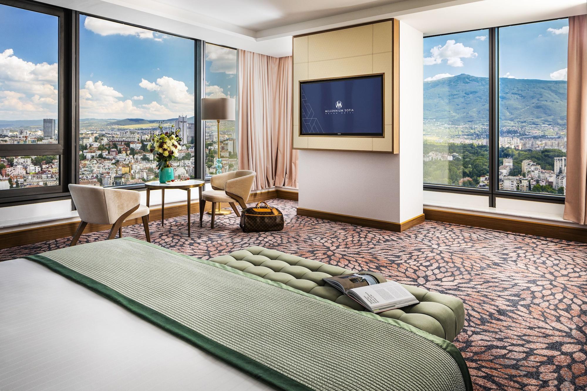 Grand Hotel Millennium 소피아 외부 사진 A suite at the hotel